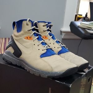 Nike koth ultra mid. Boot hiking tan!